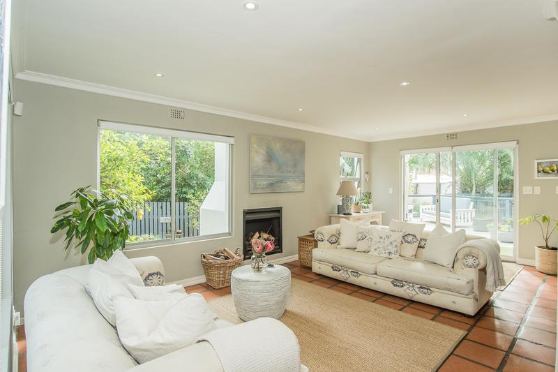 3 Bedroom Property for Sale in Plumstead Western Cape
